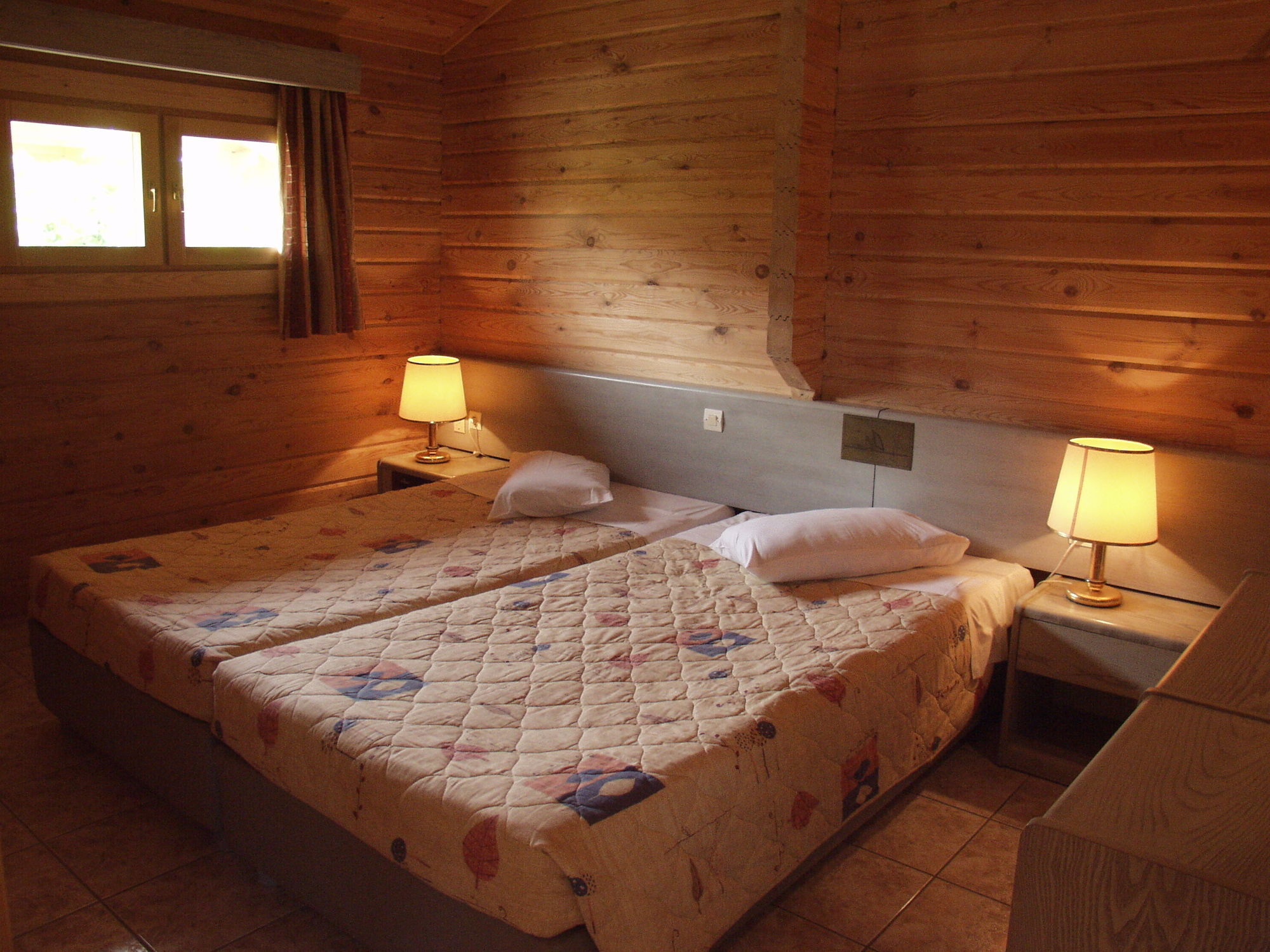 Sandys Studios Apartments And Log Villas Psalidi  Extérieur photo
