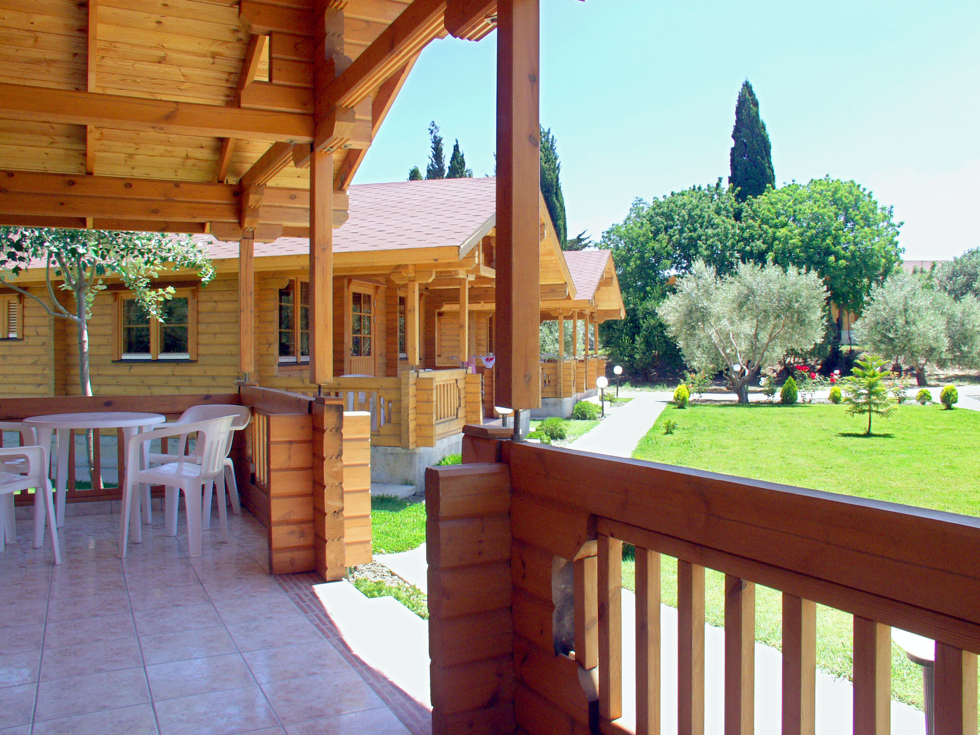 Sandys Studios Apartments And Log Villas Psalidi  Extérieur photo