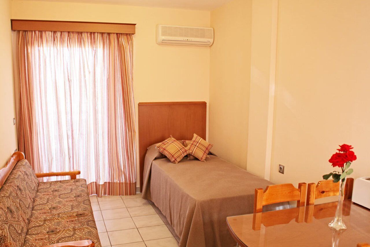 Sandys Studios Apartments And Log Villas Psalidi  Extérieur photo