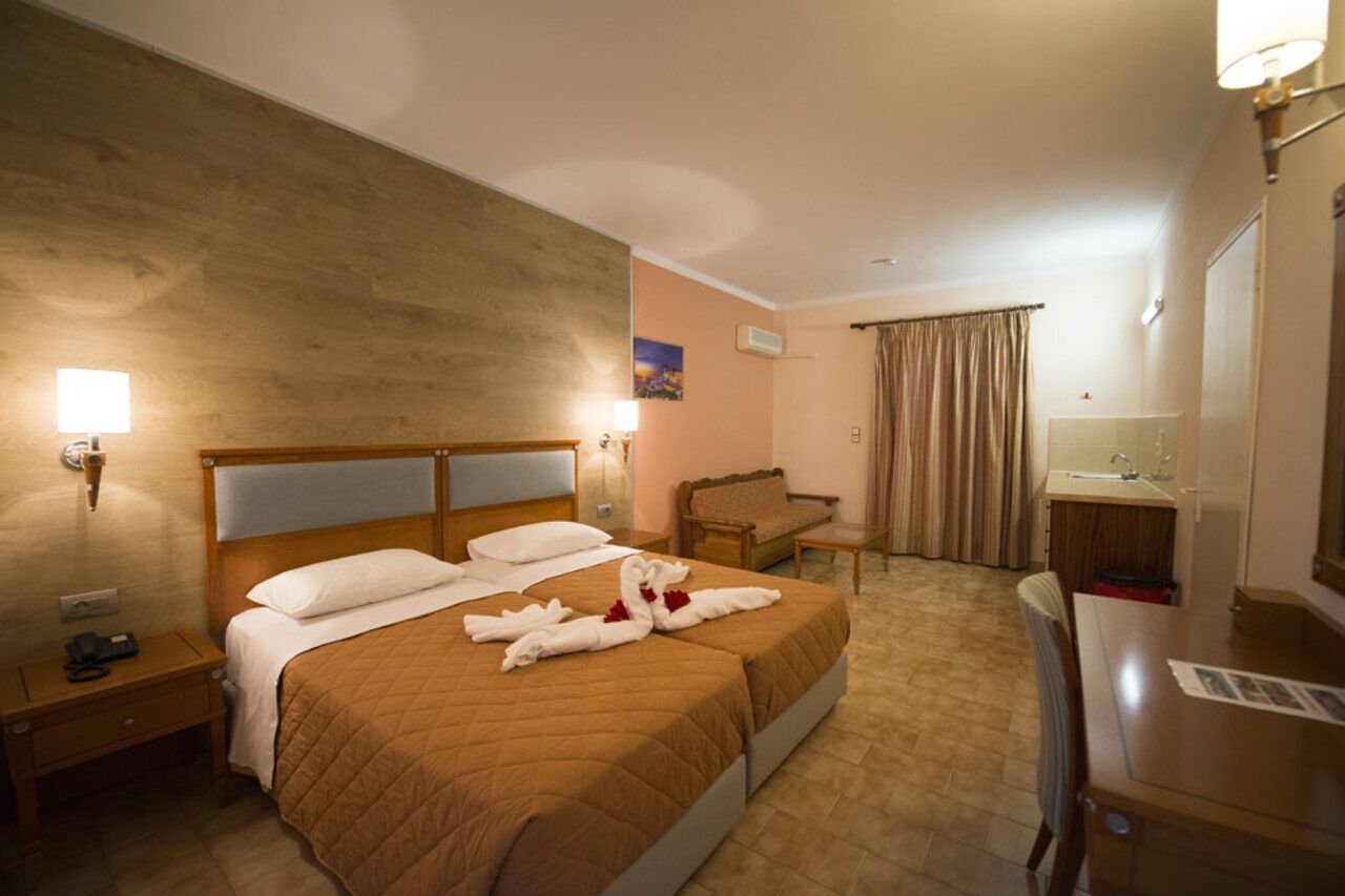 Sandys Studios Apartments And Log Villas Psalidi  Extérieur photo
